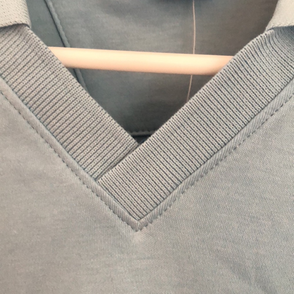 Men’s v neck golf shirt - Picture 5 of 7